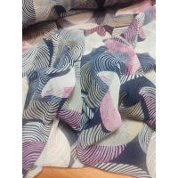 Delikatna tkanina szyfon - wzór w pastelowych kolorach